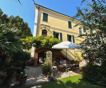 Villa Angelina Holiday Homes I Casa Glicine I 5 minuti a piedi dalle spiagge I Giardino I Parcheggio