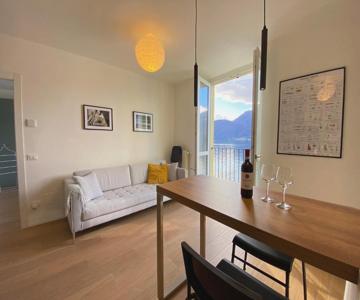 Casa al Lago: Incantevole Apt con Spiaggia