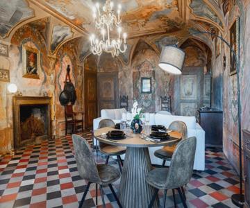 Historical Dwelling In Palazzo Terzi