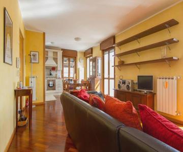 Bright House With 2 Bedrooms & A Unique Terrace