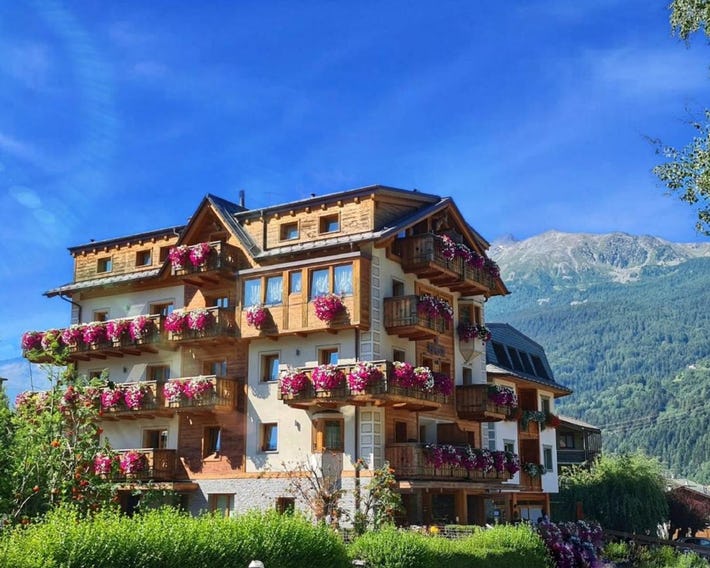 Sottovento Luxury Hospitality