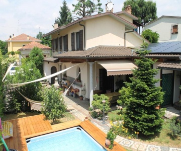 B&B Artistic House