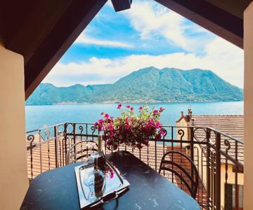 La Loggia Del Lago