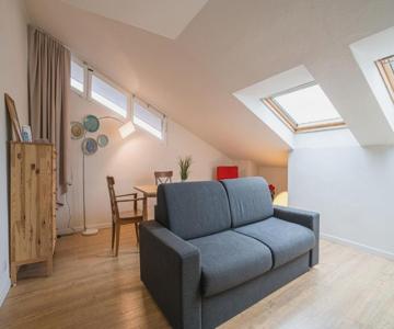 GuestHost - Como City Center Apartments!