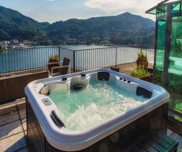 Heavenly Views on Lake Como - Terrace & Hot Tub