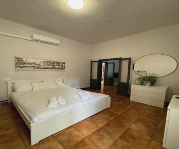 Apartment near downtown