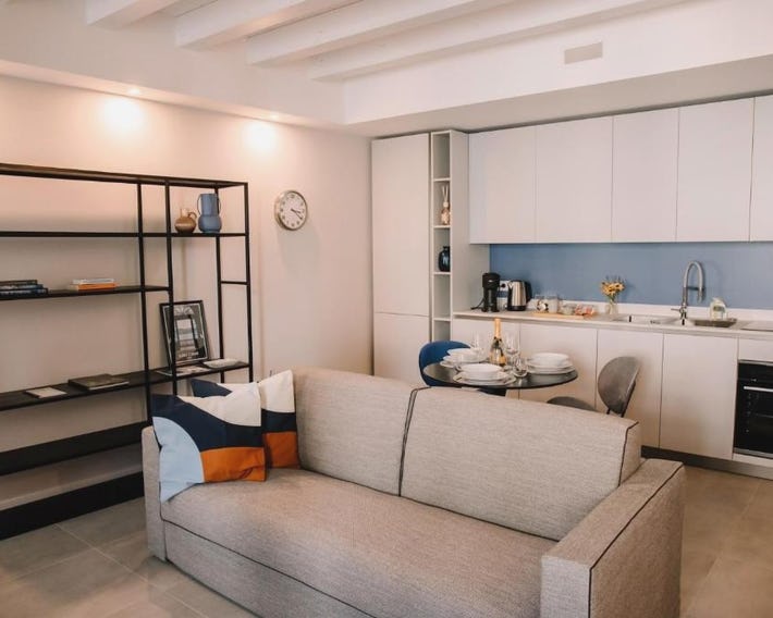 Elegant Beige Apartment - 5 Minutes from the Lake