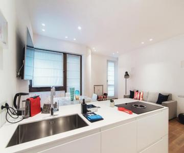 Luxury Lungo Lario by Quokka 360 - Lakeside Apartment in Como
