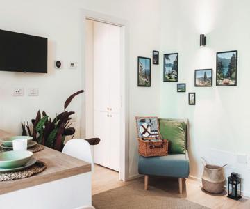 Shades of Lake - Green Apartment