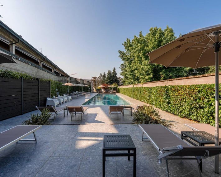 Living Hotel