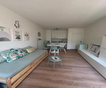 Como lake apartament with private parking