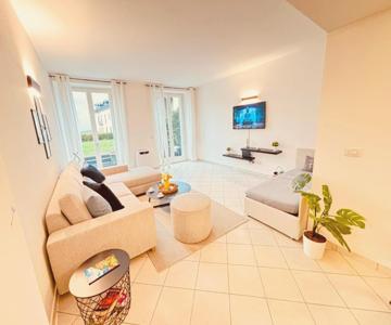 Lago Villa Zen - Apartment with Jacuzzi, Panoramic Views