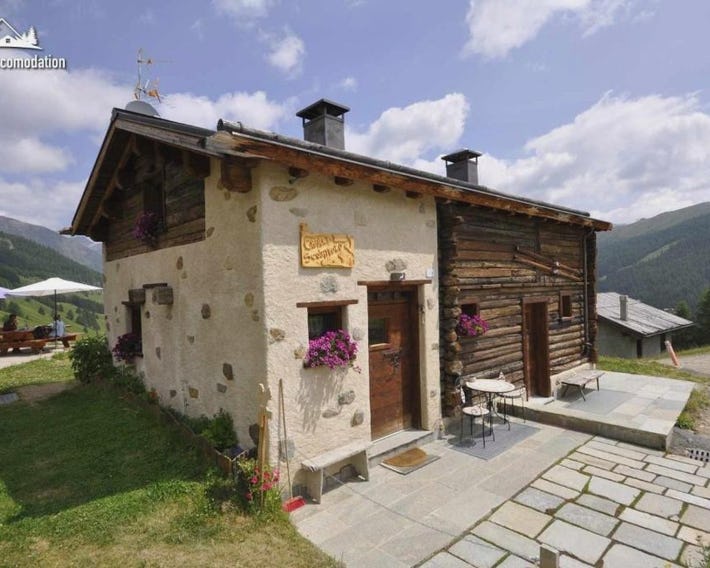 Mountain Chalet Scoiattolo by Livigno Accomodation