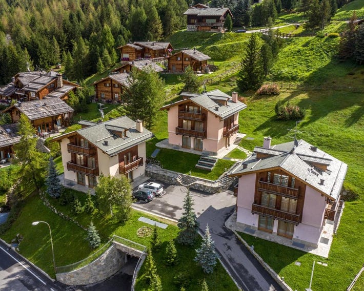 Chalet Teola