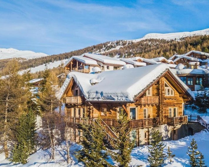 Chalet Snowflake