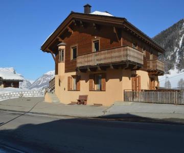 Chalet Aura