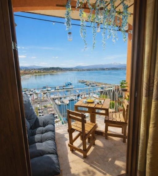 Pura Vida Deluxe - Front Lake View Garda