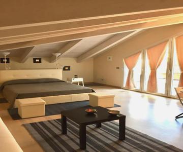 Residenza Virgiliana Suite Con Terrazza-centro Storico