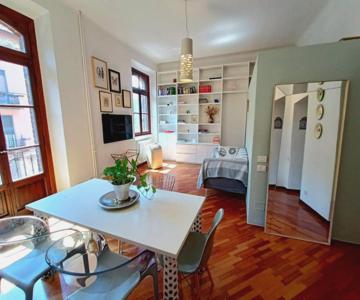 Charming design apartment into Navigli district