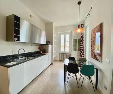 GuestHost - Piazzale Susa Bright Flat con Veranda