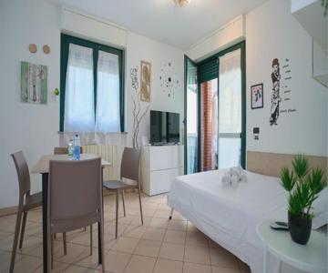 App 22 - Appartamento ad Angolo con Balcone