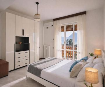 Lake Como View Apartment