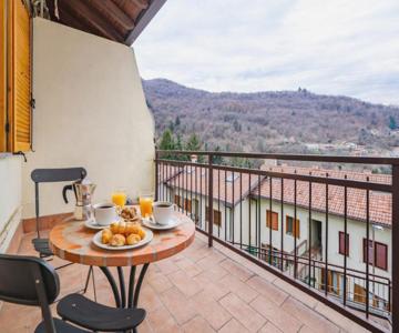 Relax near Lake Como and Free Parking