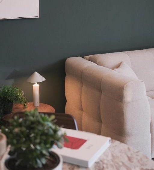 Prestige Main Apartment - Just 30 Seconds Walk to Bernina Express