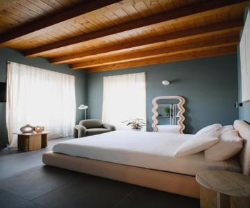 The Tower Premium Apartment - Beams & Views - 3 Min Walk to Bernina Express & Station