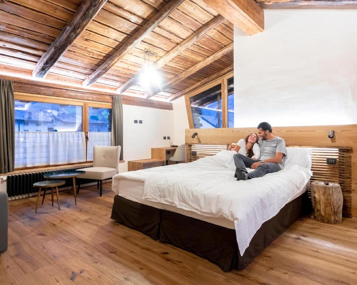 Curt di Clement Eco Mobility Hotel