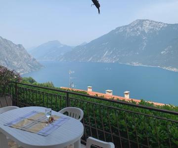 Casa Eulberg Marcania Balcone vista lago