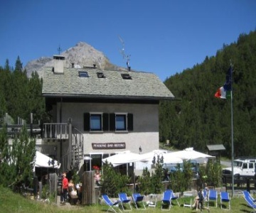 Chalet Villa Valania