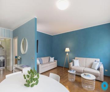 Maji Como Lake Varenna - Lake view apt near Ferry & Train with Parking