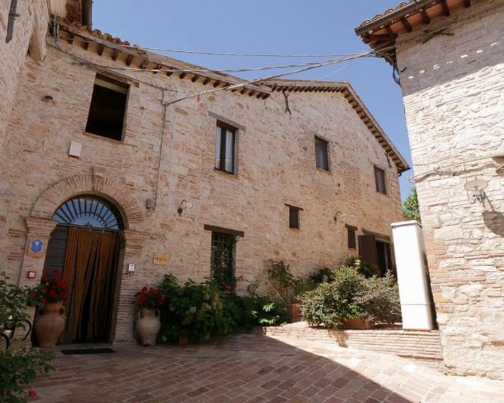 Borgo de' Varano Albergo Diffuso Camerino