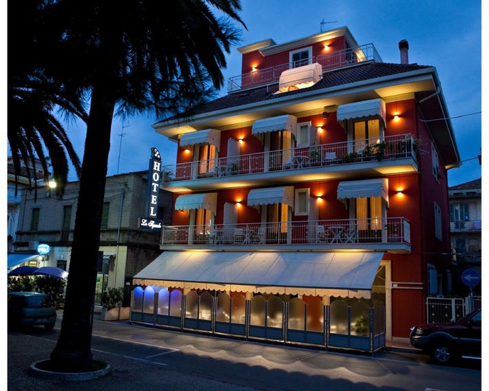 Hotel lo Squalo