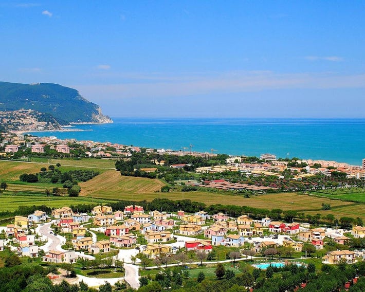 Adamo Ed Eva Resort
