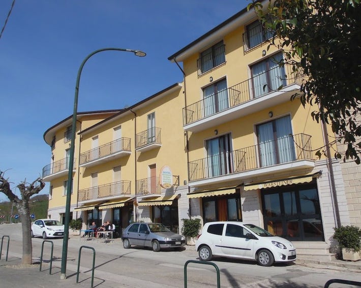 Coste Del Lago