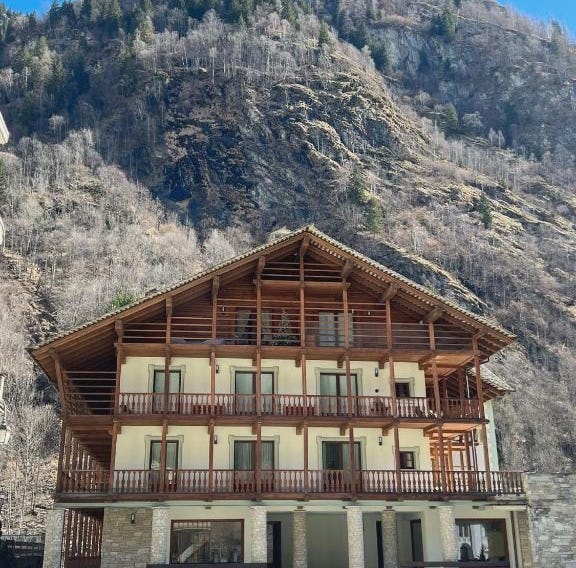 Nest in Alagna