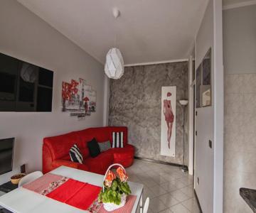 Appartamento nel cuore di Arona - box privato