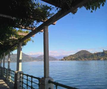 Holiday House By The Lake