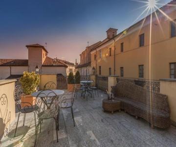 Roero Suite In The City Center