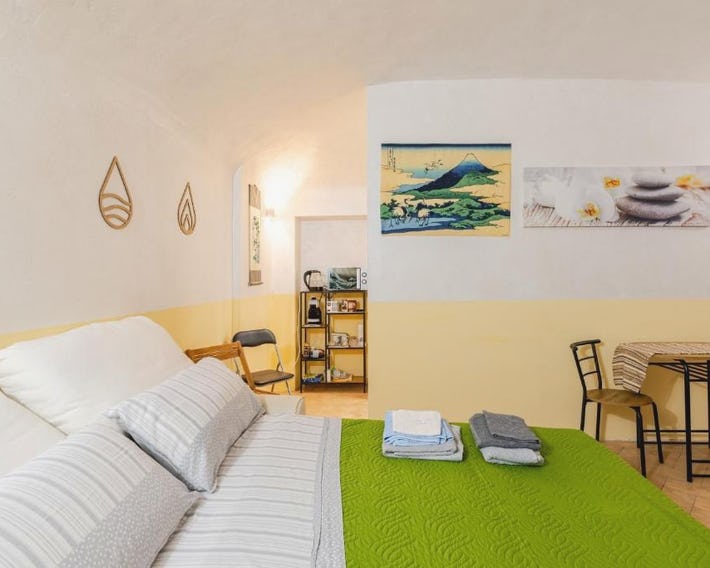 Zen Studio in the Center With Free Parking and 24Hours Automatic Check-In with Netflix Dazn and Disn