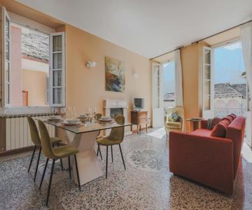 Appartamento in Centro Storico La Loggia