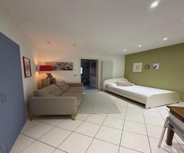 LA TANA Guest House
