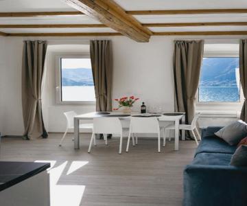 Belvedere 237B Lakeview Luxury Apartment