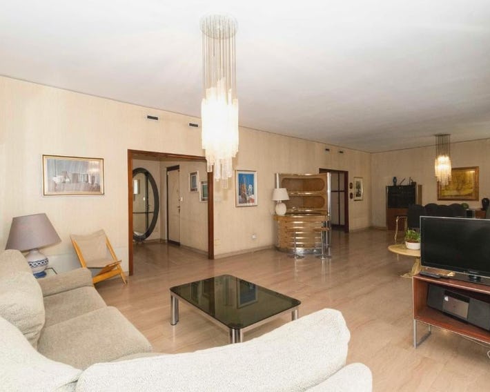 GuestHost - Massaua Roomy Vintage Apartment