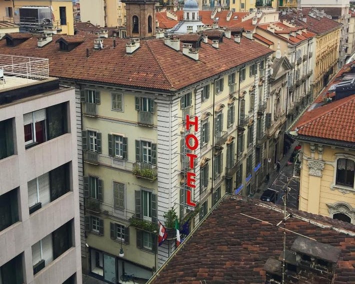 Le Petit Hotel