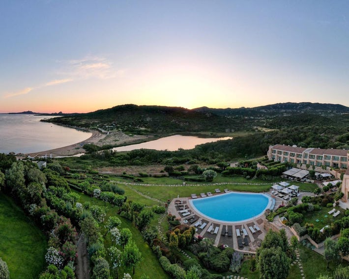 L'Ea Bianca Luxury Resort