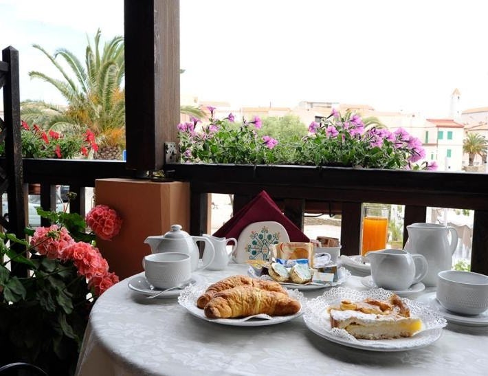 Lina Hotel