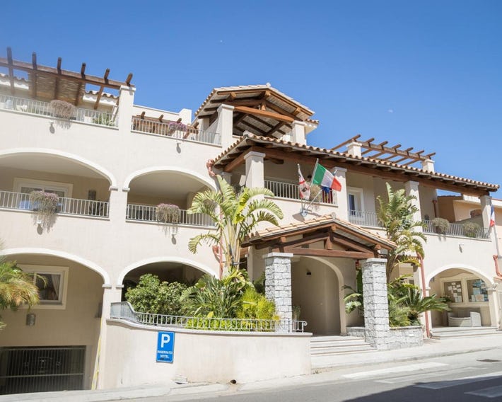 Hotel Regina Simius